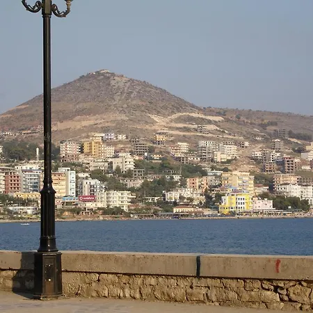 Hostel Hairy Lemon Sarande