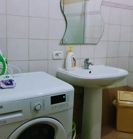 Hairy Lemon Hostel *
