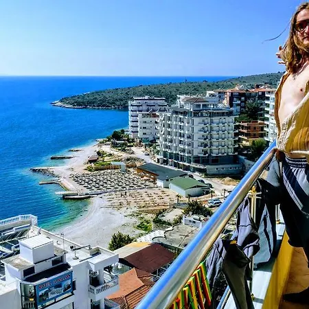 Hostel Hairy Lemon Sarande